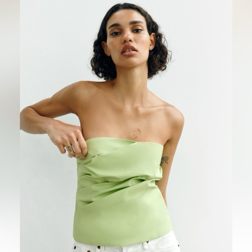 Zara Strapless Green Blouse
